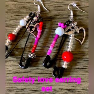 Safety pin earring set